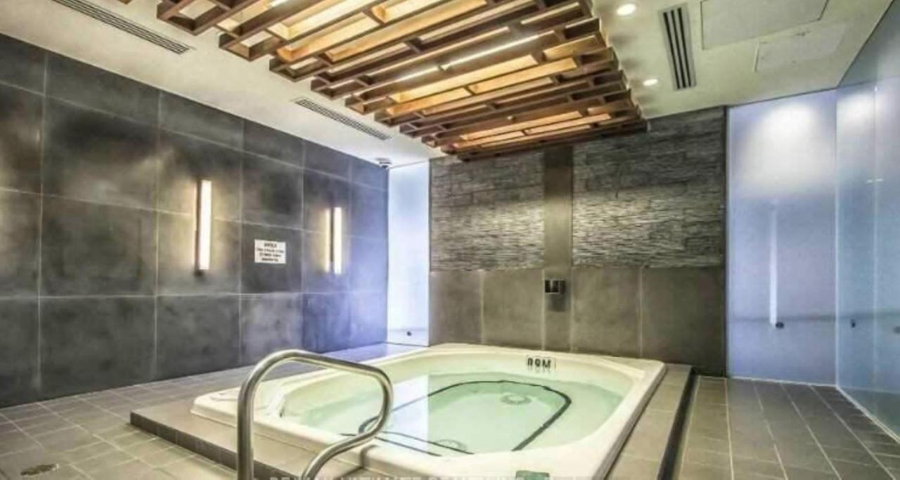 Executive 2 Beds Near Cn Tower, Rogers Centre, Scotia Area, Business District, Entertainment District, Lakeshore Торонто Екстер'єр фото